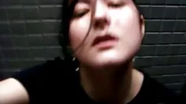 Bukannya mencuci pak ...