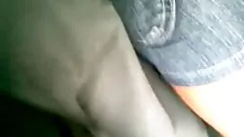 Wanita dalam seragam ...