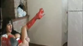 Lelaki itu dengan re ...